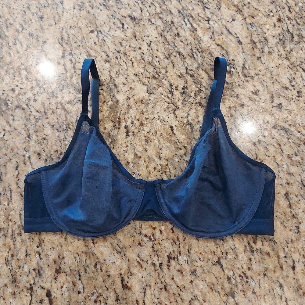 SOMA Unbelievable Lift Perfect Coverage Bra Size 34D Navy Unlined UW Convertible
